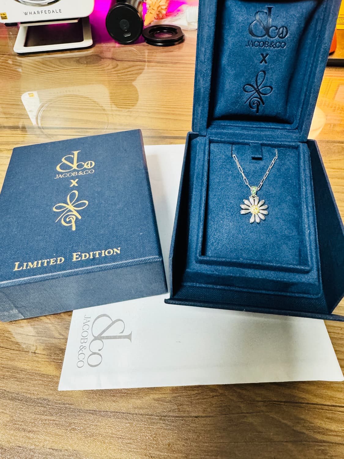 [한정판]Jacob & Co. 피스마이너스원 X GD 데이지 목걸이 상품이미지5