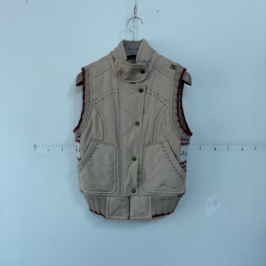 써스데이 아일랜드 니트 배색 퀼팅 조끼 상품이미지1