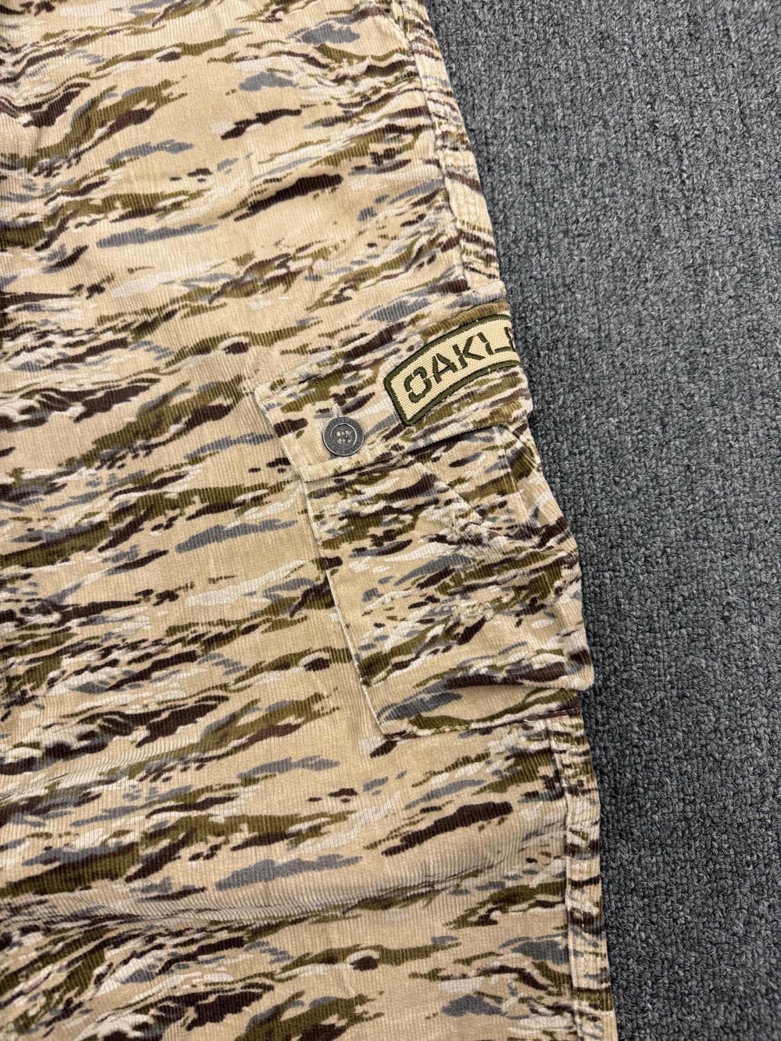 34)오클리 빈티지 카모패턴 코듀로이 카고팬츠 상품이미지5