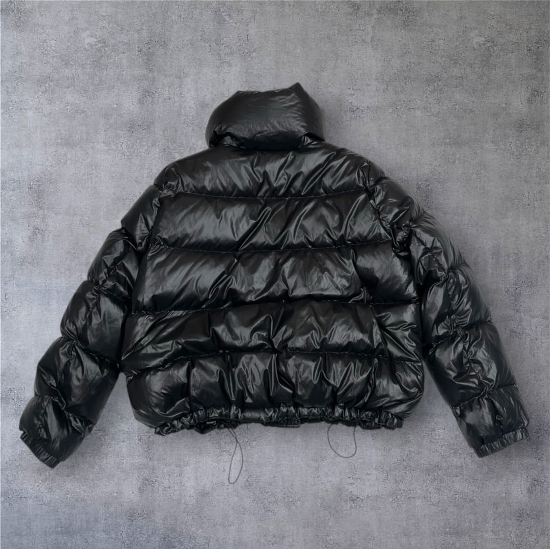 칼라거펠트 블랙 폴란드 구스다운 유광 숏 패딩 90 상품이미지7