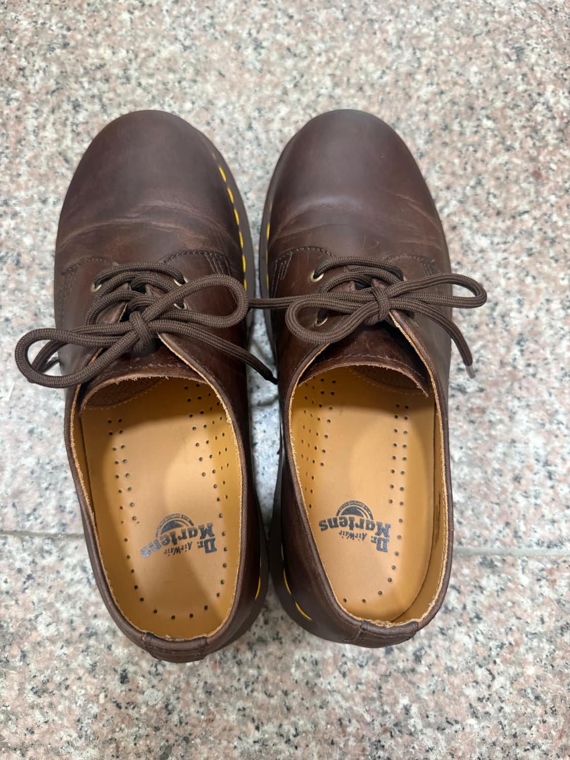 닥터마틴 브라운 AW009 UK6(250-255) 상품이미지2