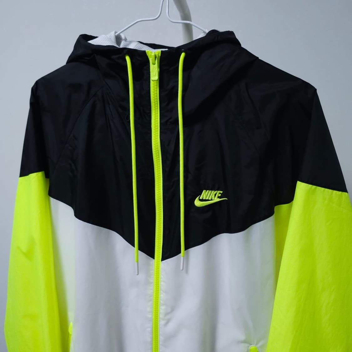나이키 형광 윈드러너 바람막이 L 상품이미지3
