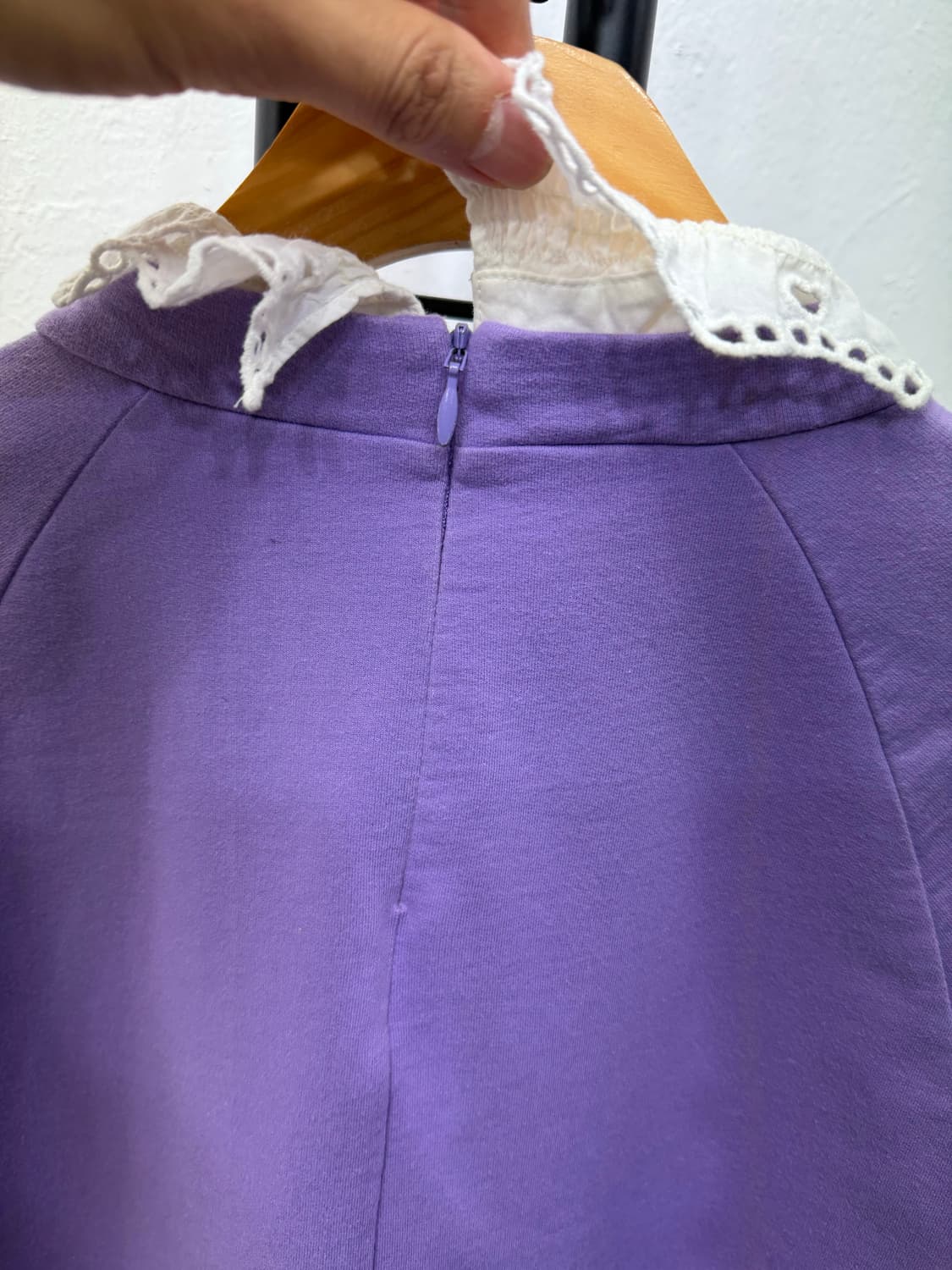 정품) O2ND 오즈세컨 한섬 21ss 레이스 카라 맨투맨 82 상품이미지6