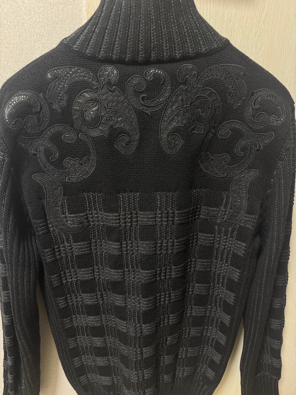 베르사체 블랙 자카드 바로크 니트집업 상품이미지3