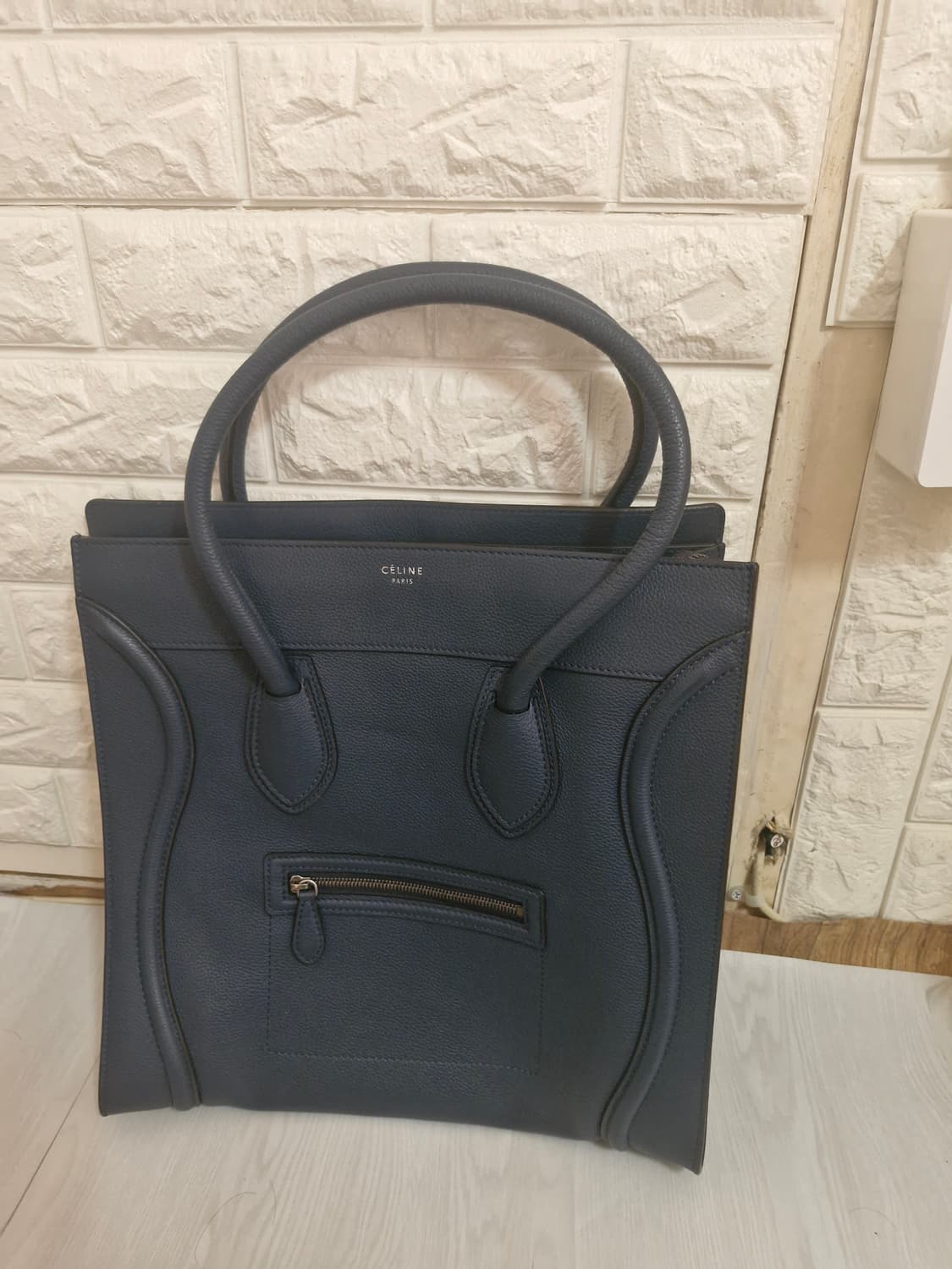 셀린느 러기지 미디엄 네이비 토트백 상품이미지1