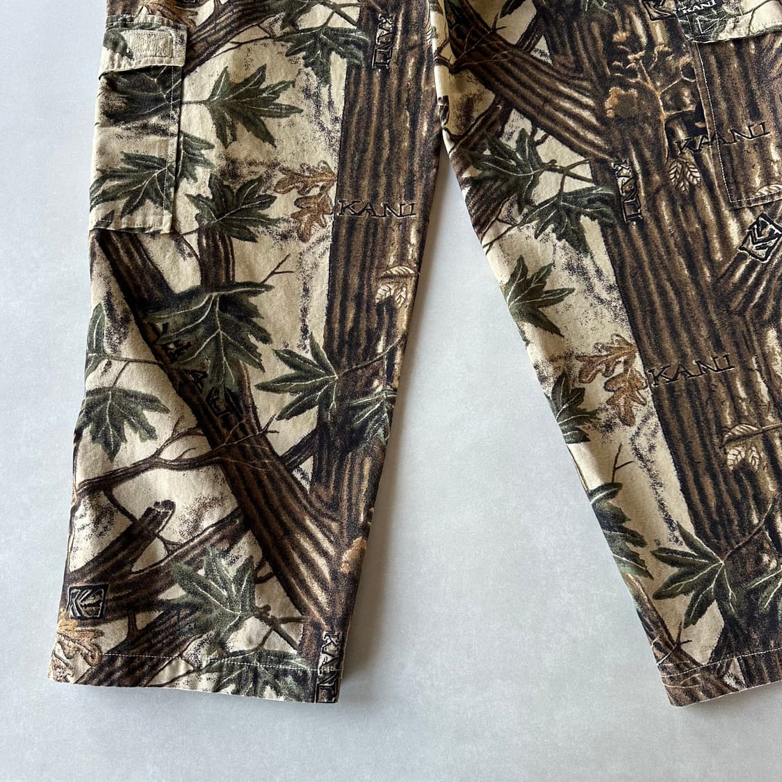 [36인치]KARL KANI 칼카니 리얼트리 카고 팬츠 상품이미지10