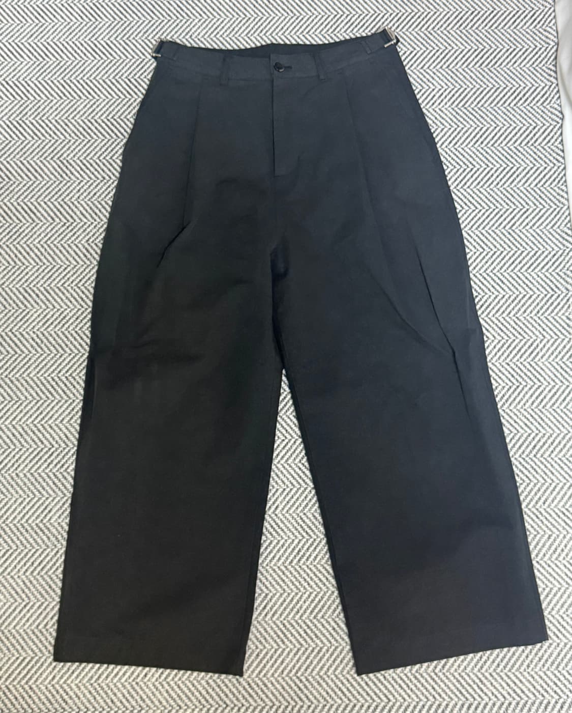 다이브인 VERN ONE TUCK WIDE CHINO 상품이미지1