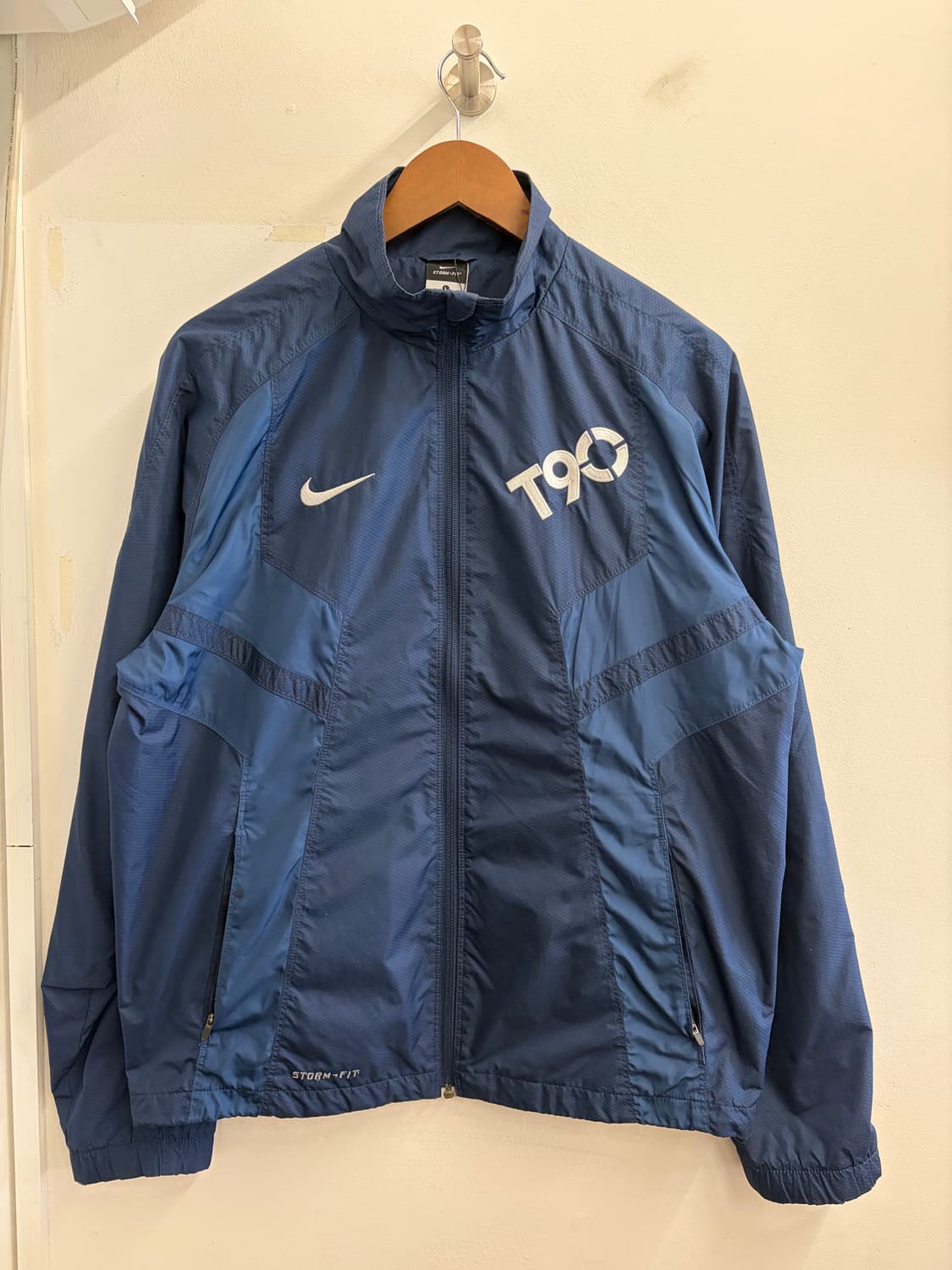 N44. 나이키 토탈90 바람막이 상품이미지1