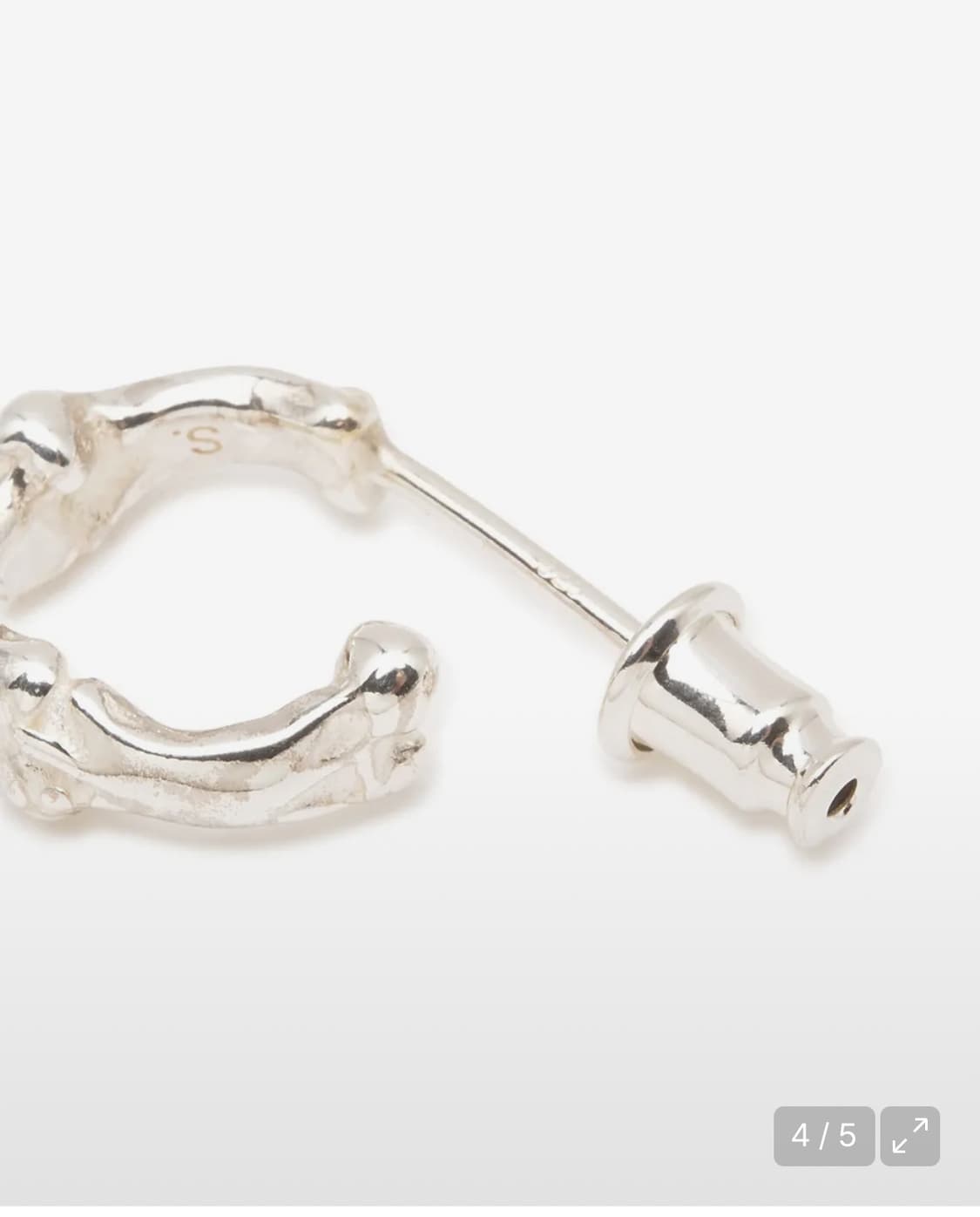 THE SOLOIST bone shaped earrings silver 상품이미지4