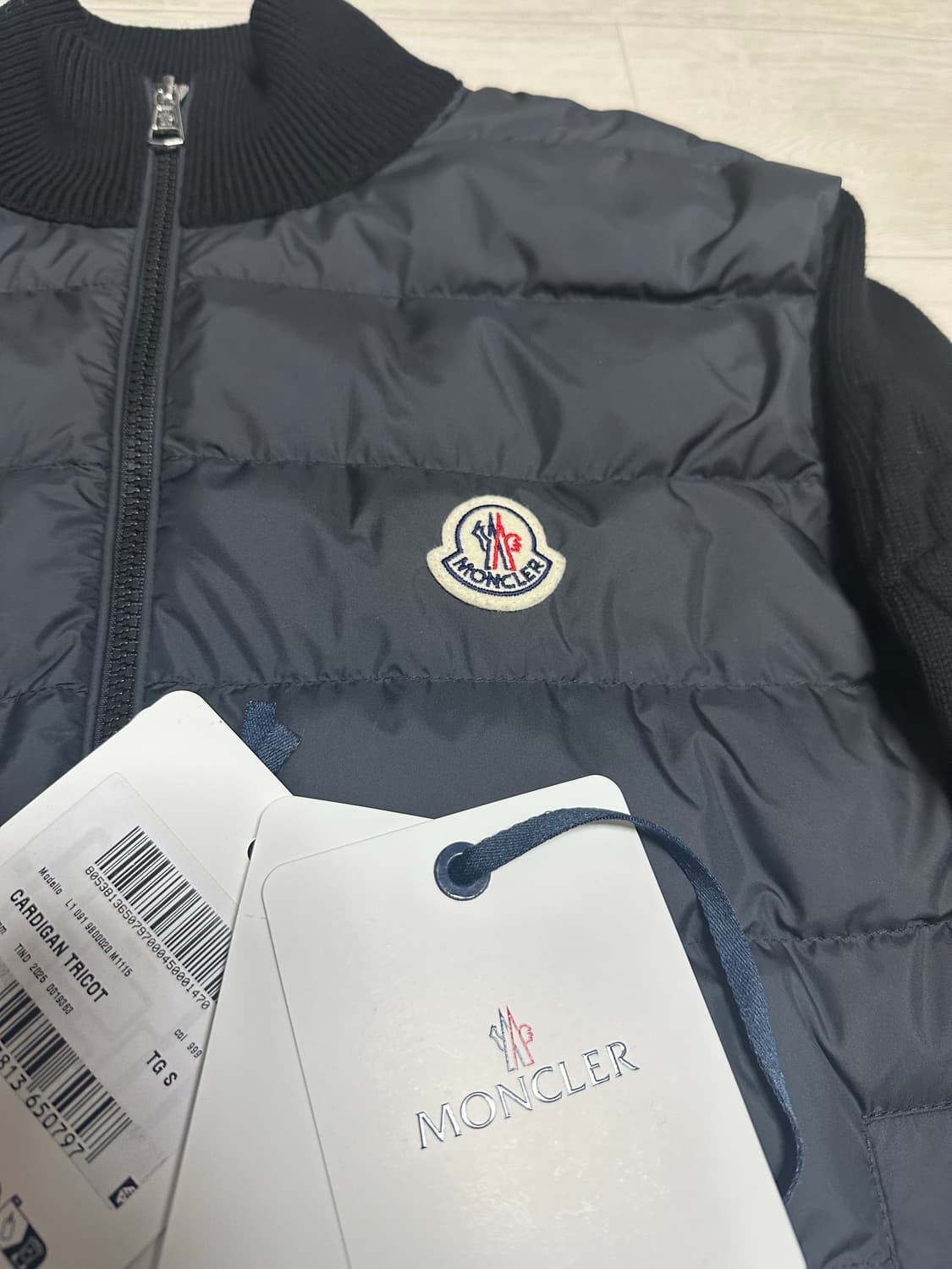 몽클레어 니트패딩 새상품급 상품이미지3