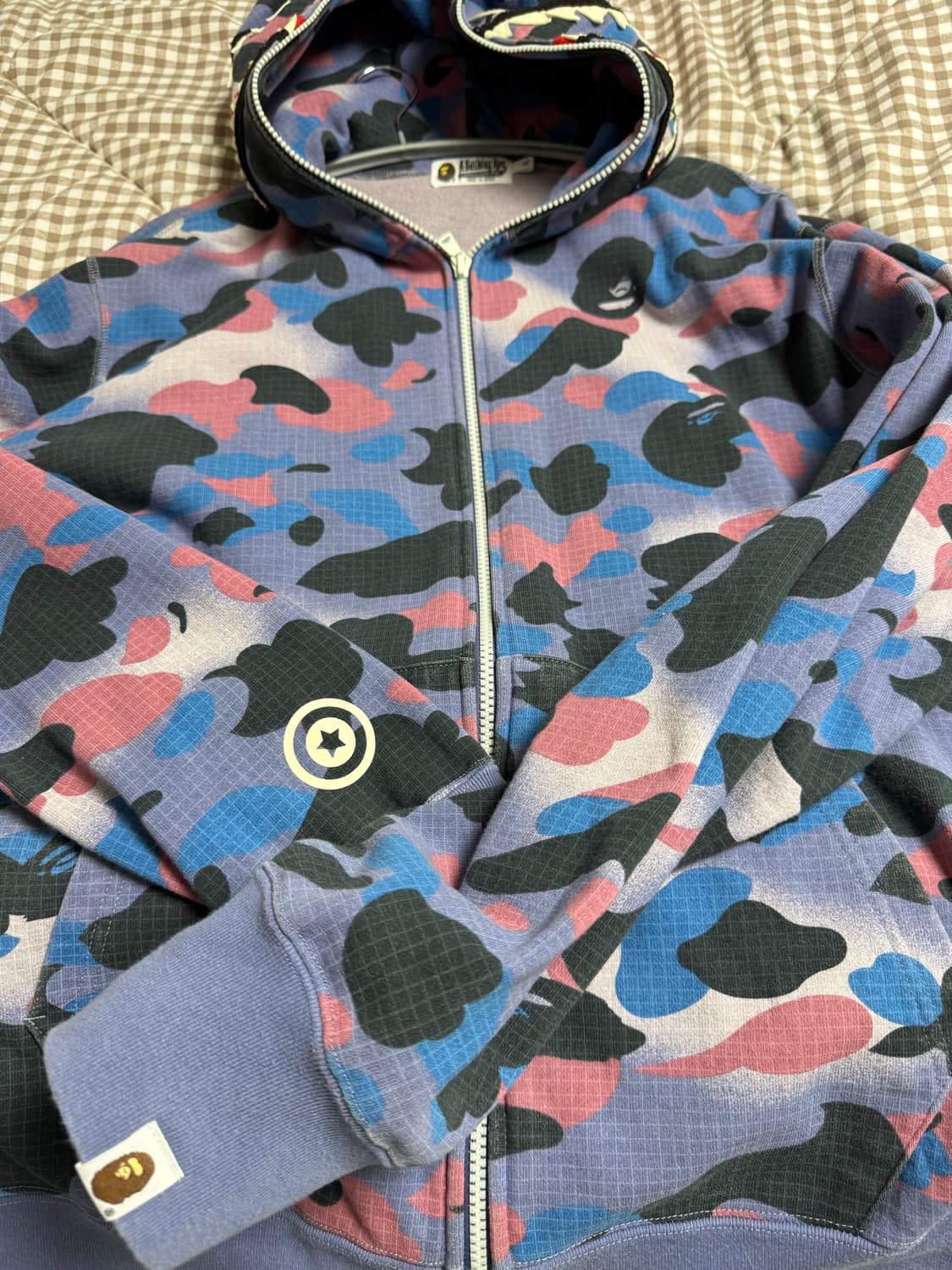 베이프 정품 후드집업 판매합니다.~~^^* 상품이미지1