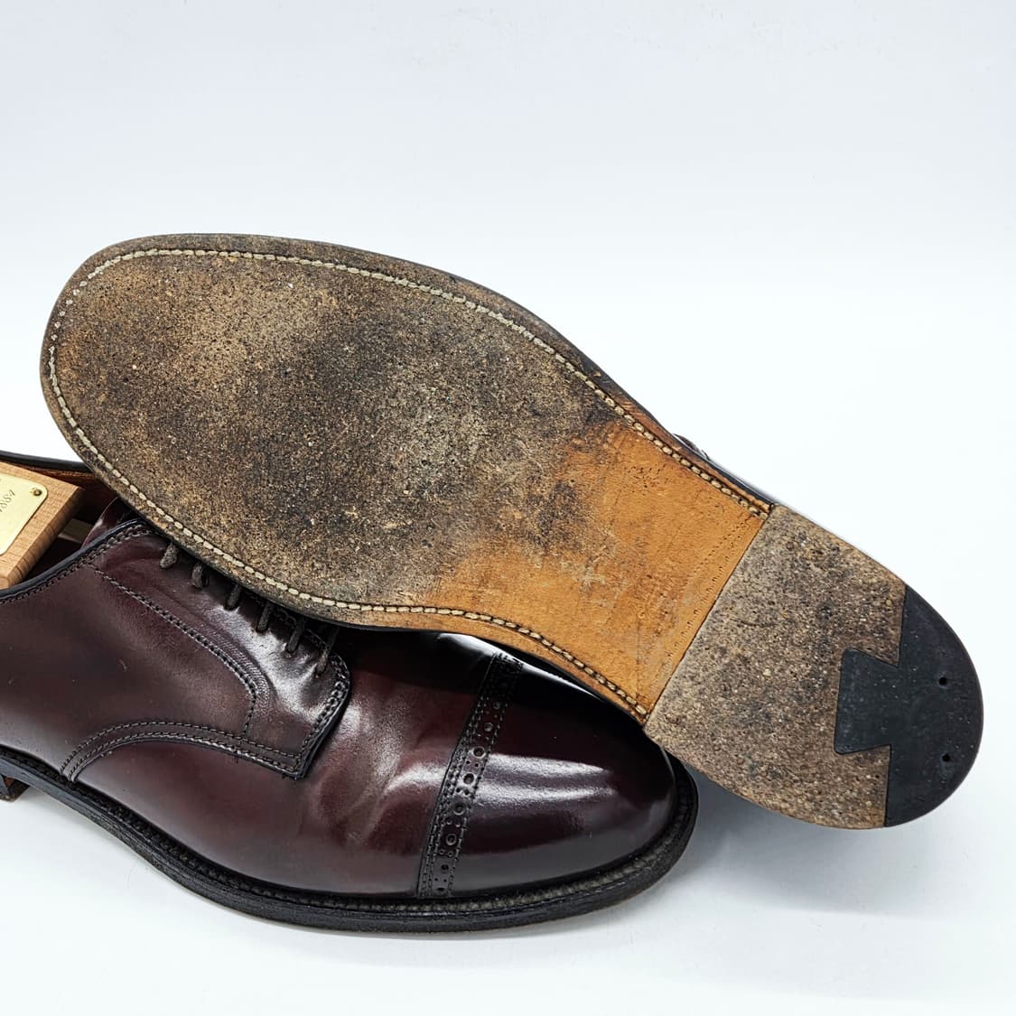 ALDEN 알든 61908 쉘 코도반 캡토 슈즈 버건디 (7 1/2 E) 상품이미지3