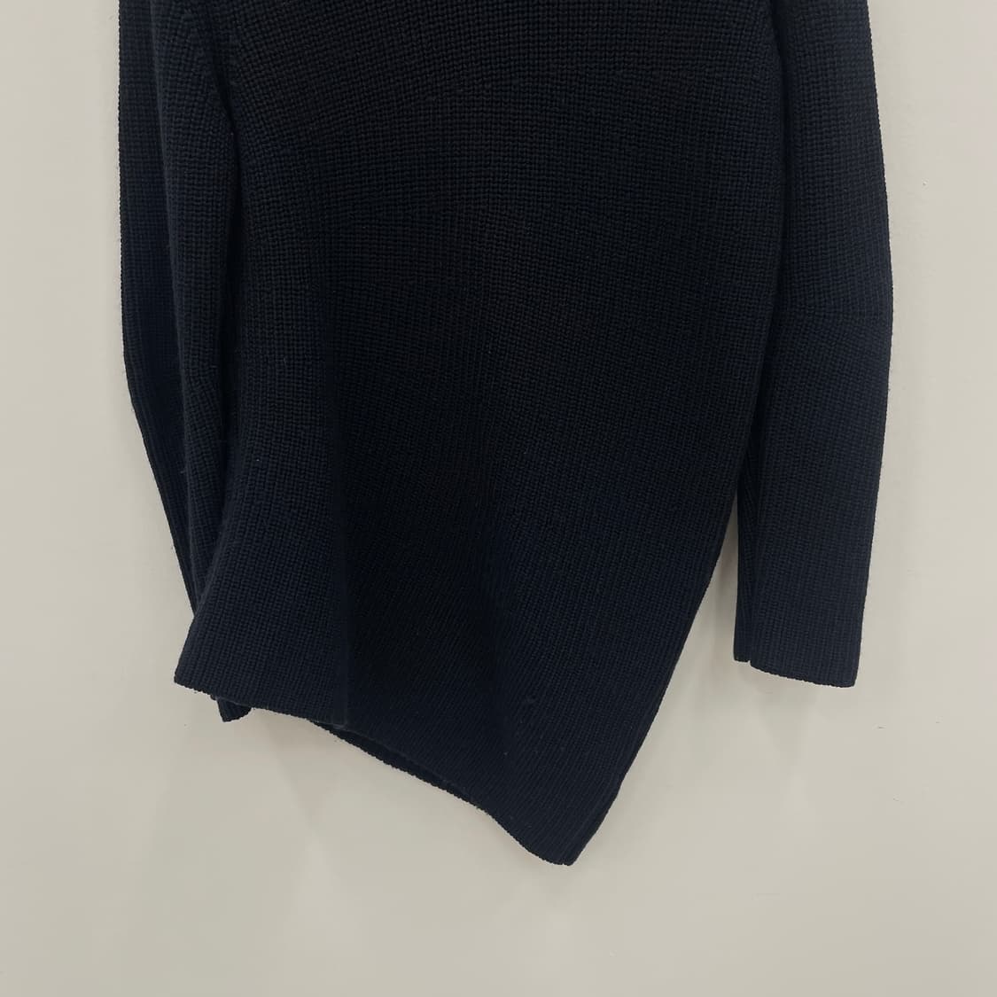 뷰티풀피플 언발란스 니트 상품이미지3