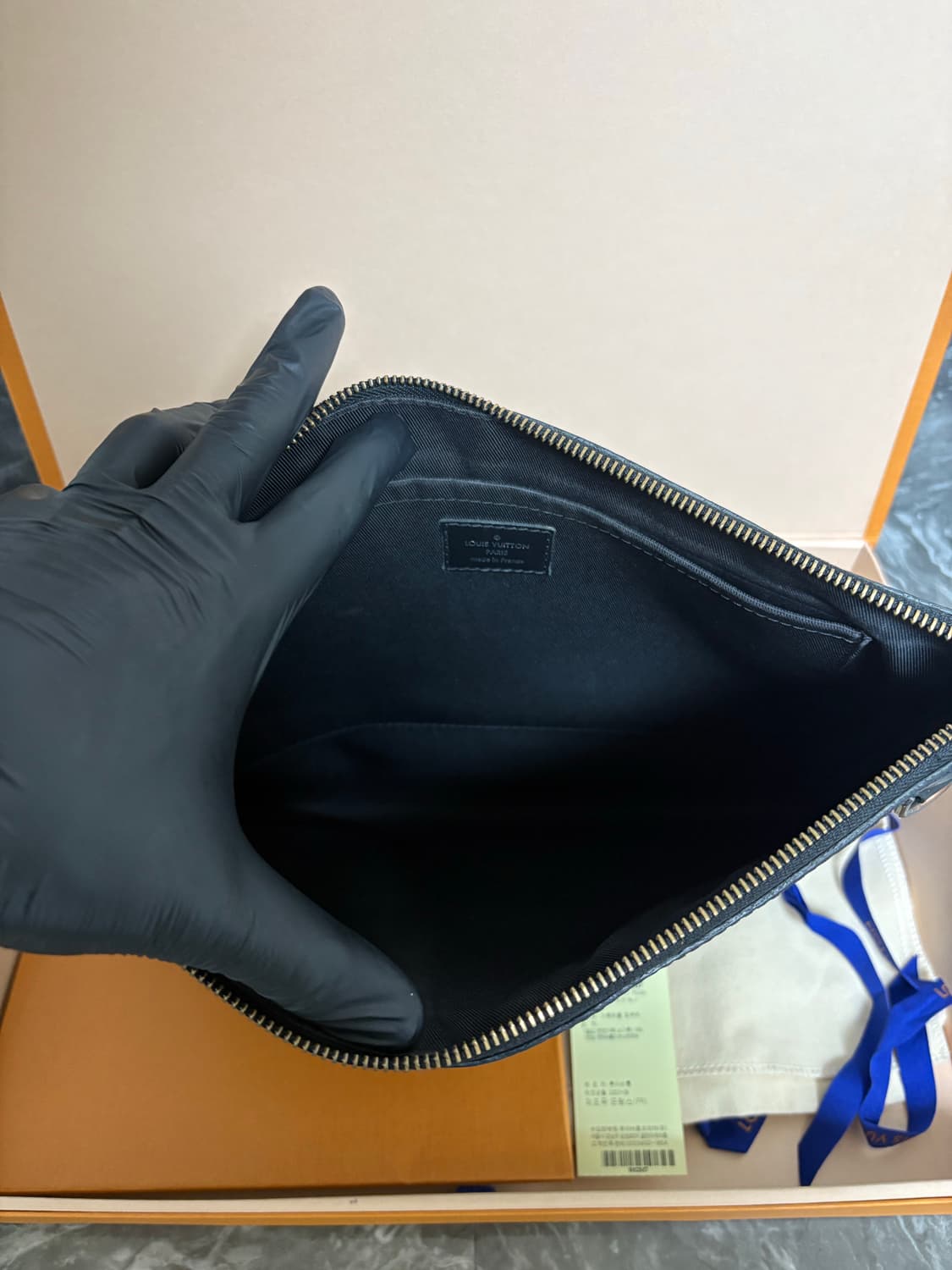 루이비통 포쉐트 아폴로 클러치 상품이미지7