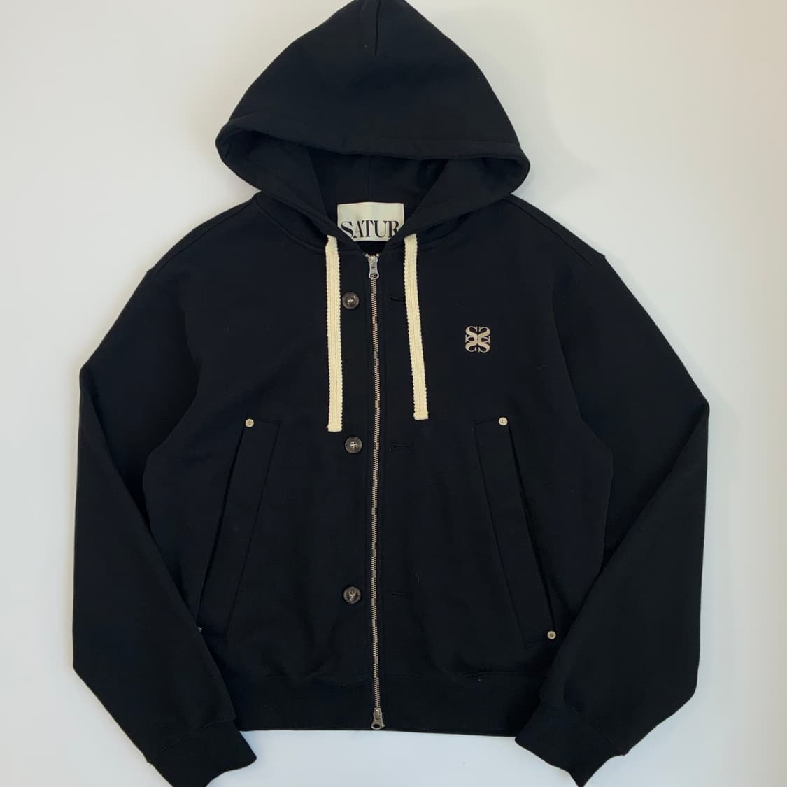 Satur 세터 테오 코튼 올데이 아플리케 후드티 상품이미지1