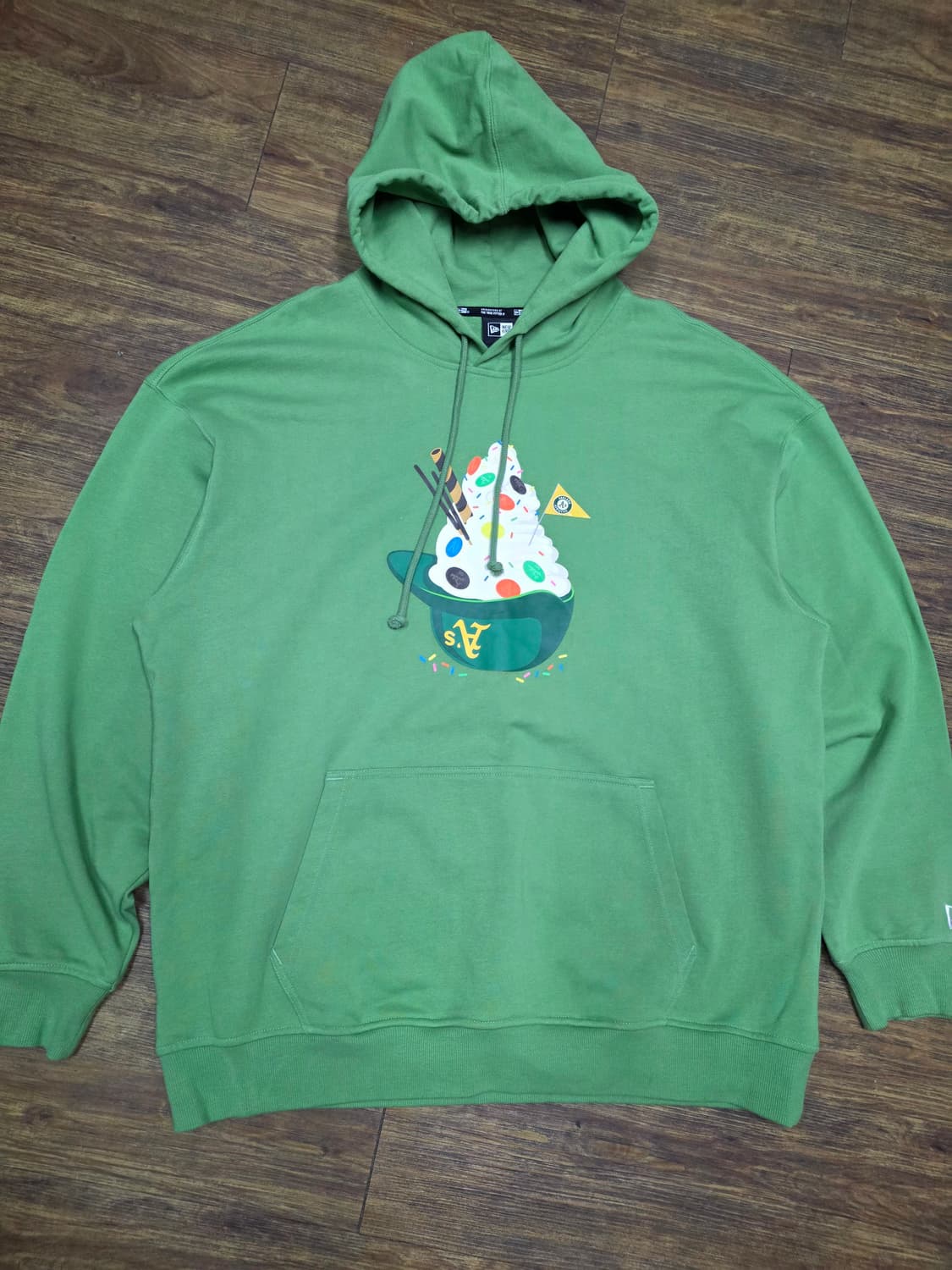 뉴에라 후드티셔츠 상품이미지1