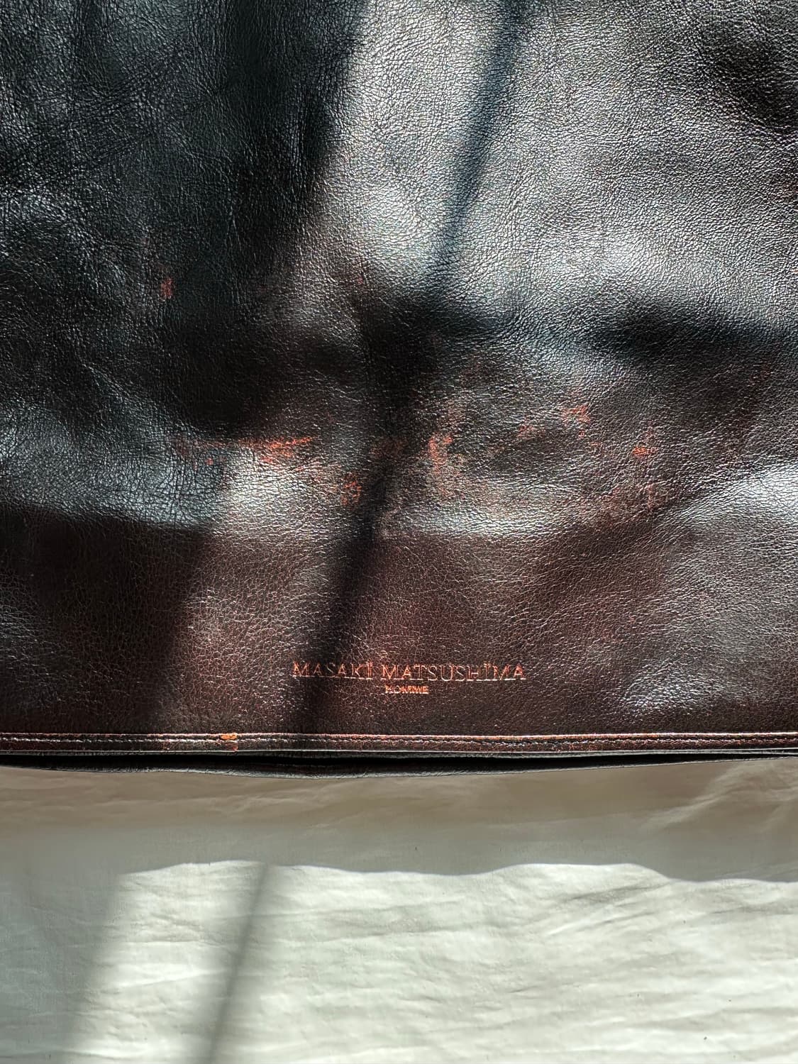 마사키 마츠시마 옴므 가죽 크로스백 상품이미지5