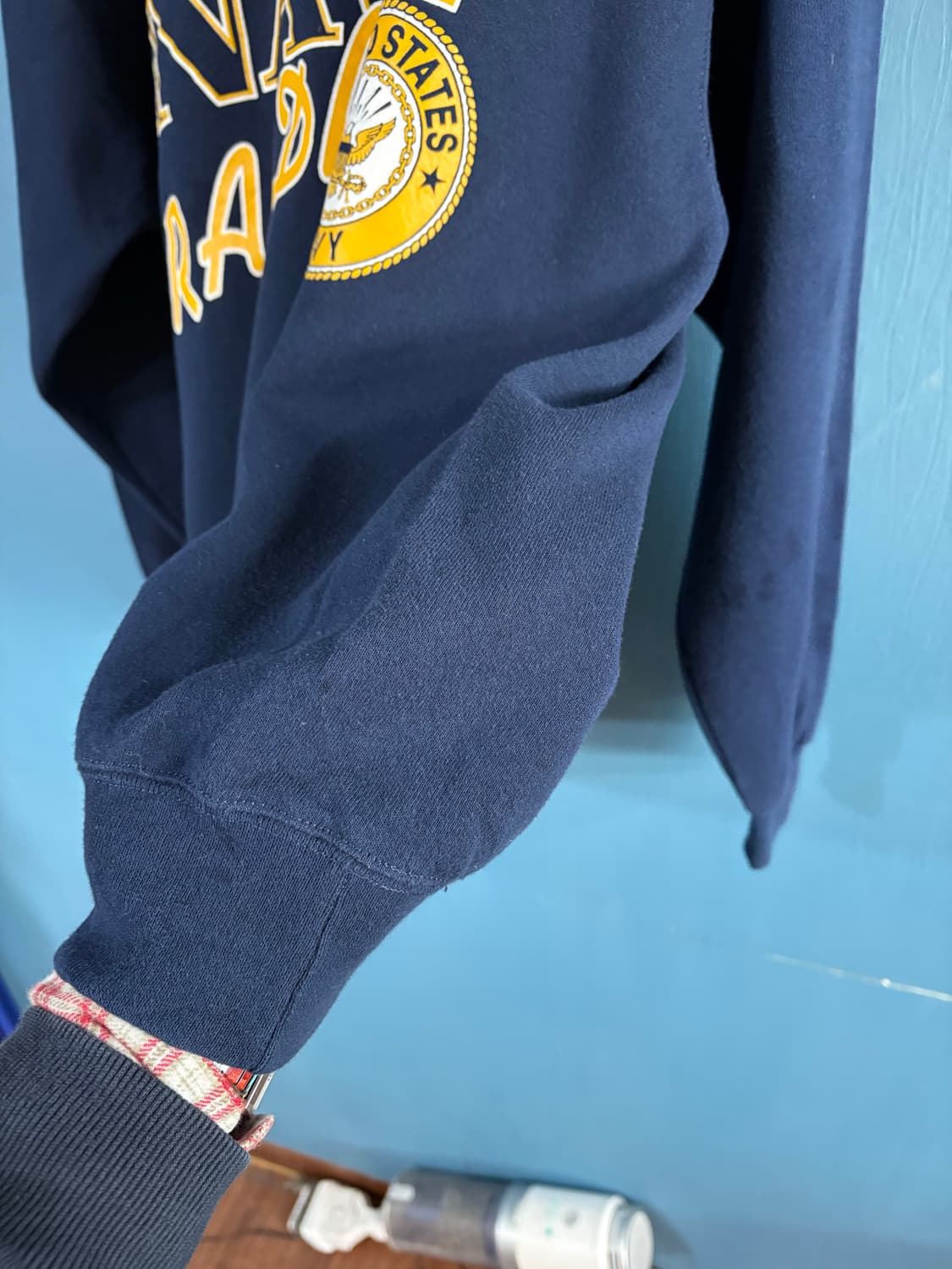 90's U.S Navy Soffee Sweatshirt. 상품이미지5