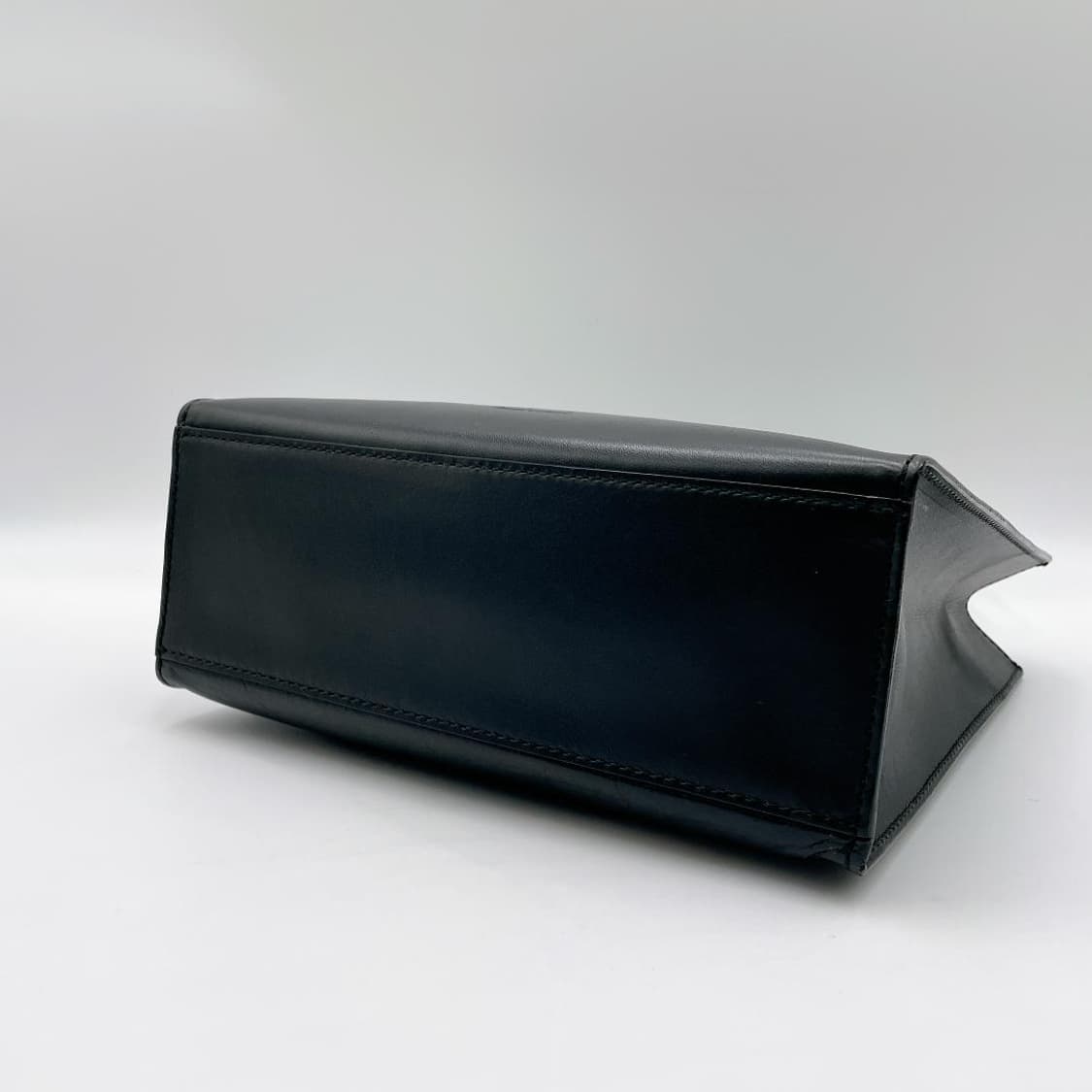 이세이미야케 아카이브 아임 프로덕트 레더 토트백 상품이미지4