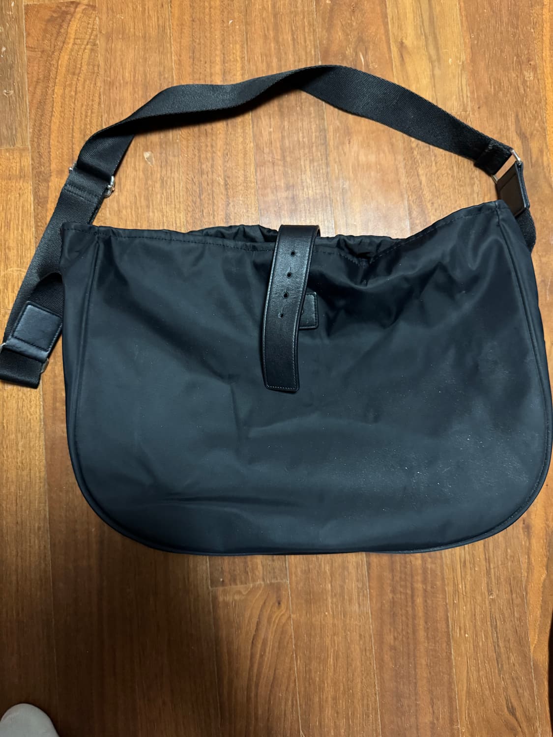 해칭룸 웨이비백 하이 블랙 Wavy Bag High 상품이미지1
