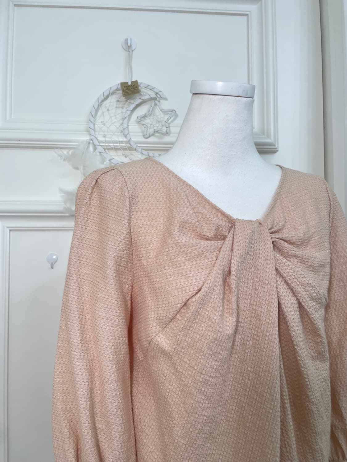 coral bow point puff blouse(size-2) 상품이미지6