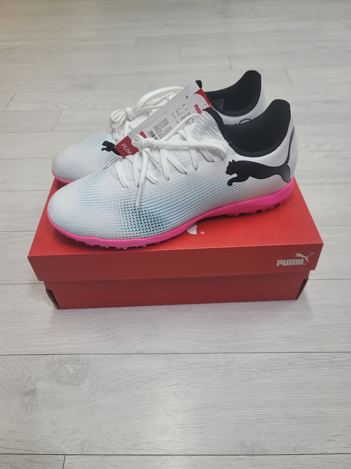 (255)푸마 풋살화 퓨처 7 플레이 TT[대전 직거래도 가능] 상품이미지4