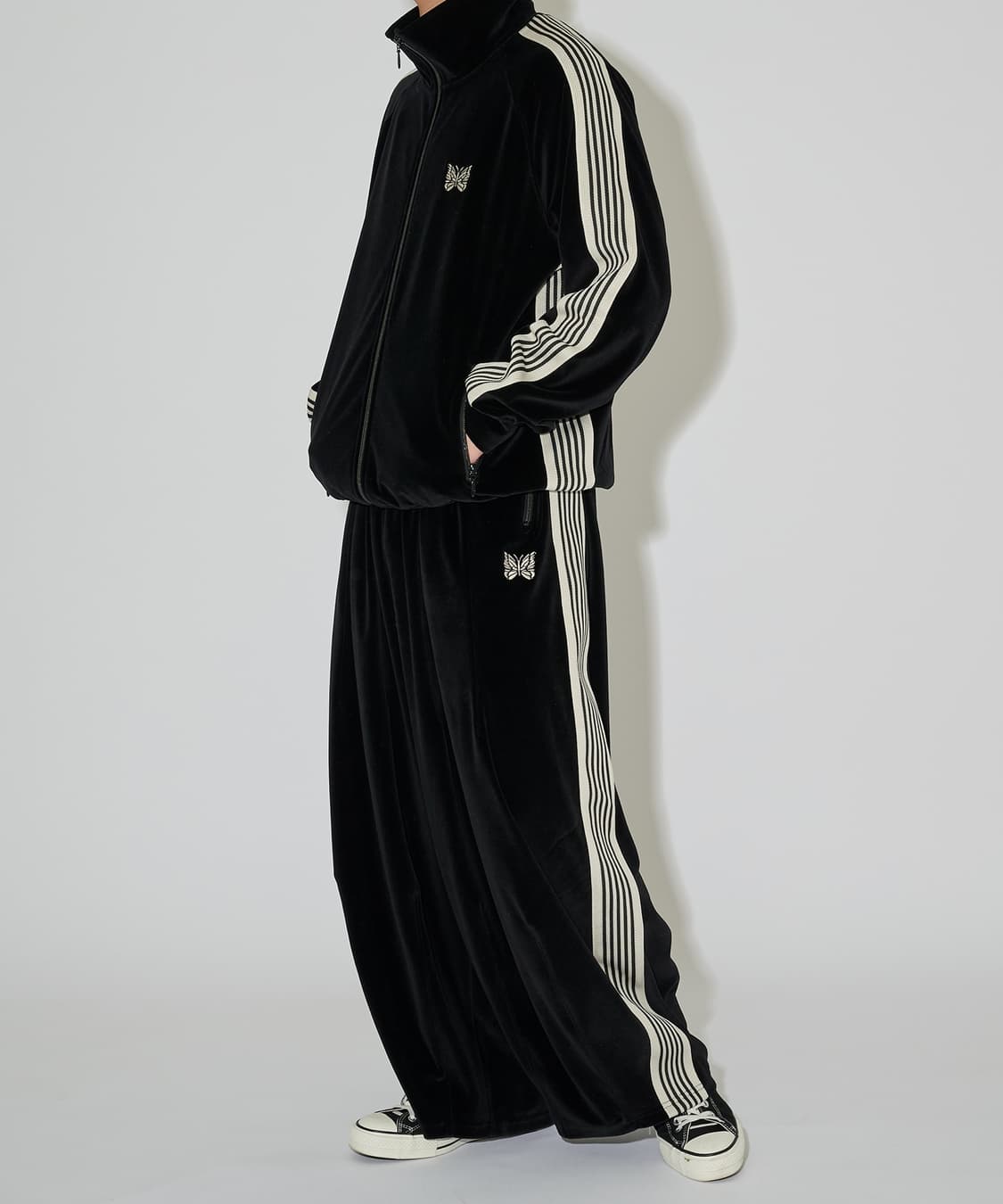 니들스 x 스튜디오스 H.D. 트랙 팬츠 C/PE 벨루어 블랙 상품이미지1