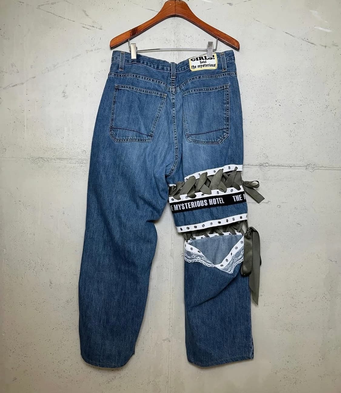 더미스테리어스호텔 커스텀 웨딩 데님팬츠 상품이미지2