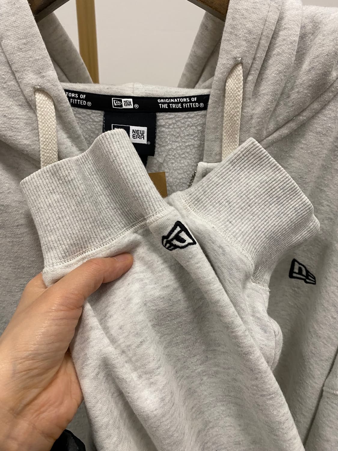 뉴에라 후드집업 오트밀 상품이미지6