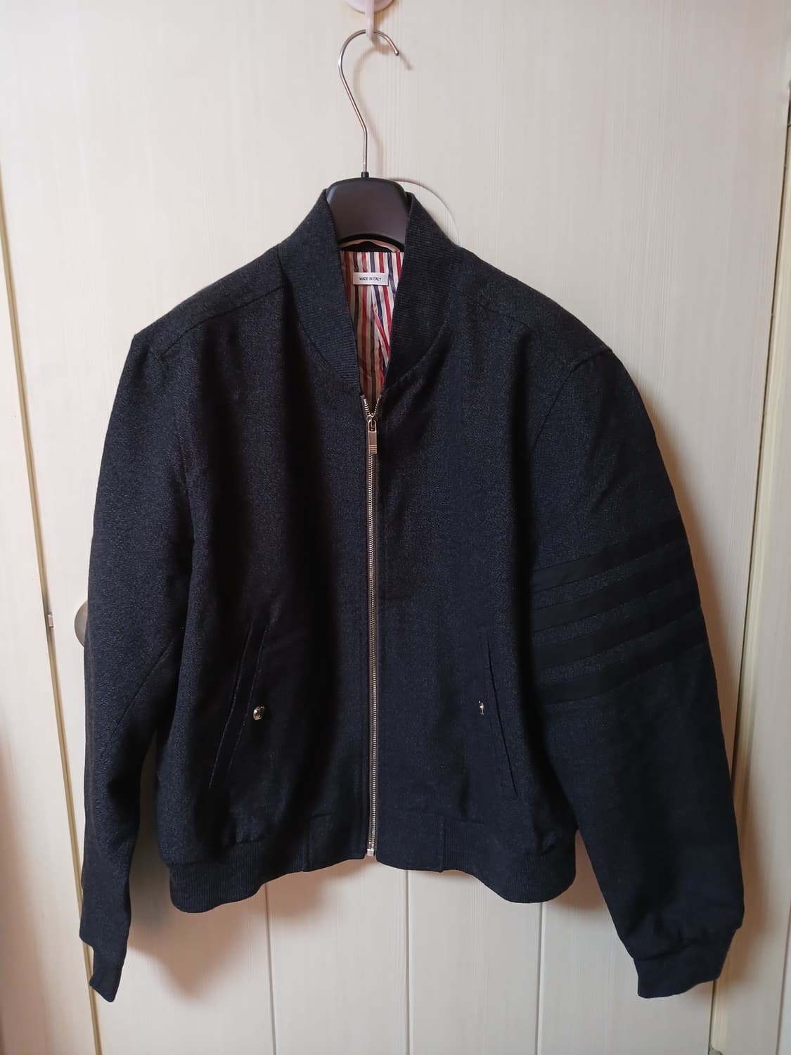 톰브라운 사선완장 울 블루종자켓(3사이즈)   상품이미지1