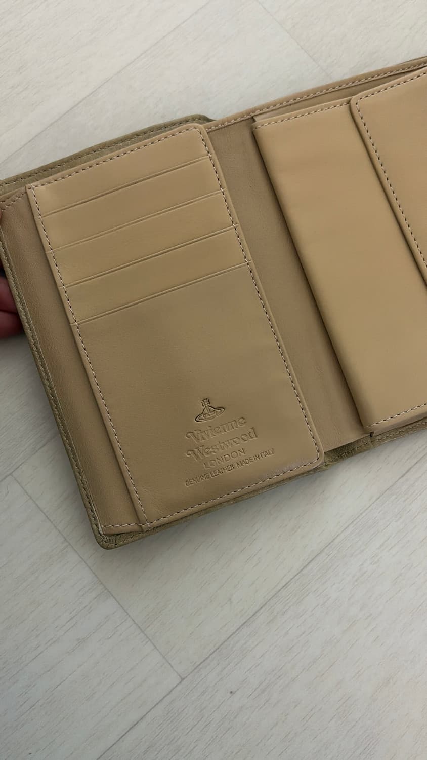 비비안웨스트 우드 겨자색 반지갑 정품  상품이미지3