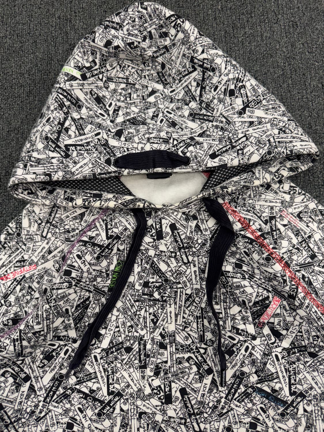 S)55DSL 빈티지 그래피티 패턴 후드티 상품이미지3