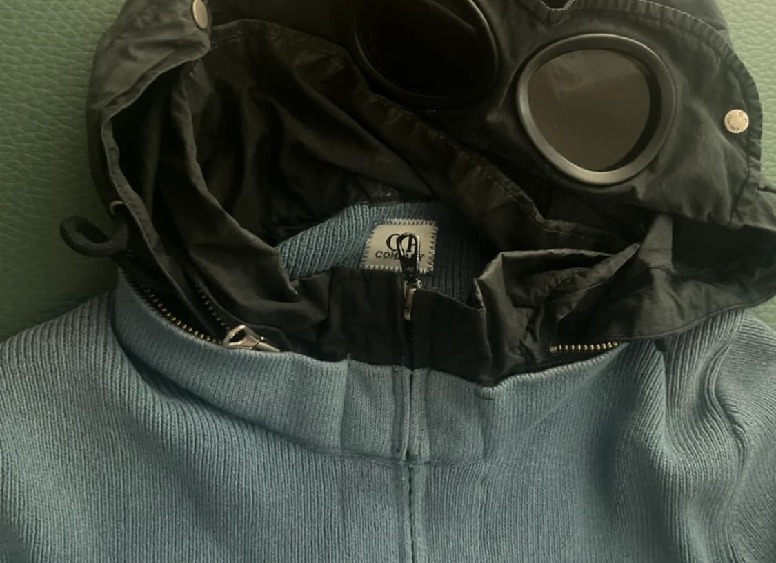 cp컴퍼니 니트 후드집업 상품이미지2