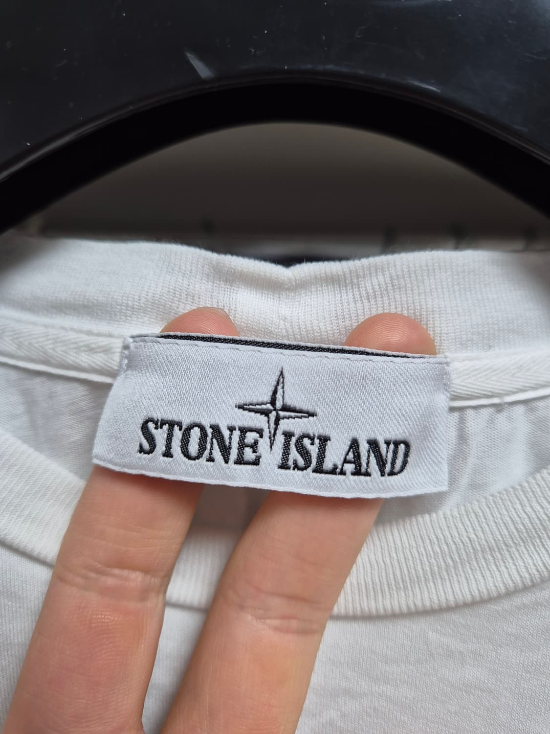 새상품컨디션 100-L 스톤아일랜드 반팔티 상품이미지3