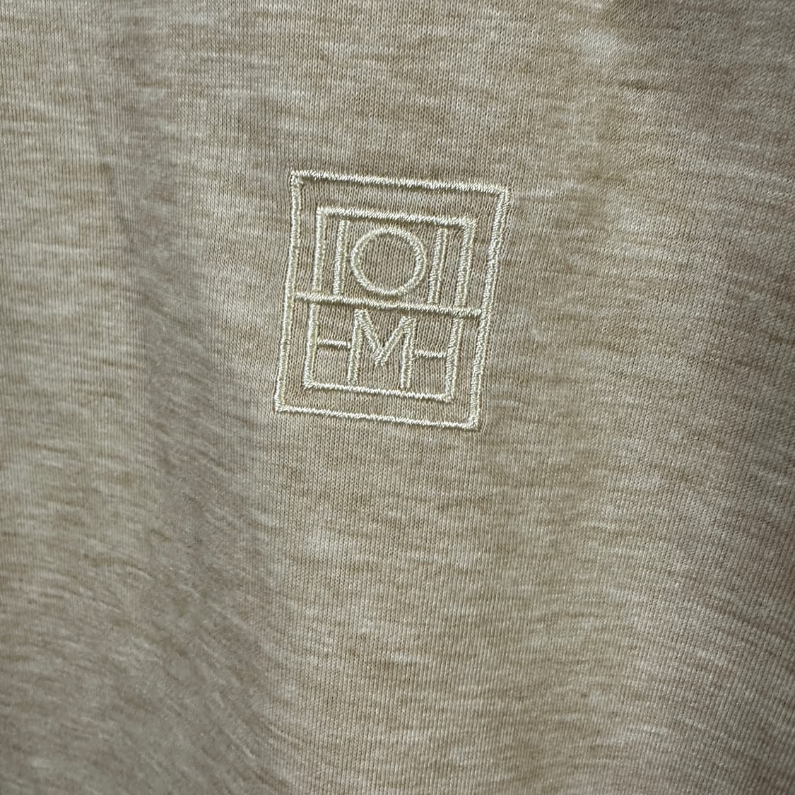 토템 커브드심 티셔츠 상품이미지3