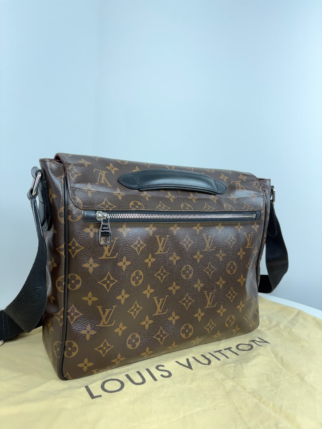 루이비통 M40936 마카사 클라렌스 메신저백 크로스백 상품이미지4