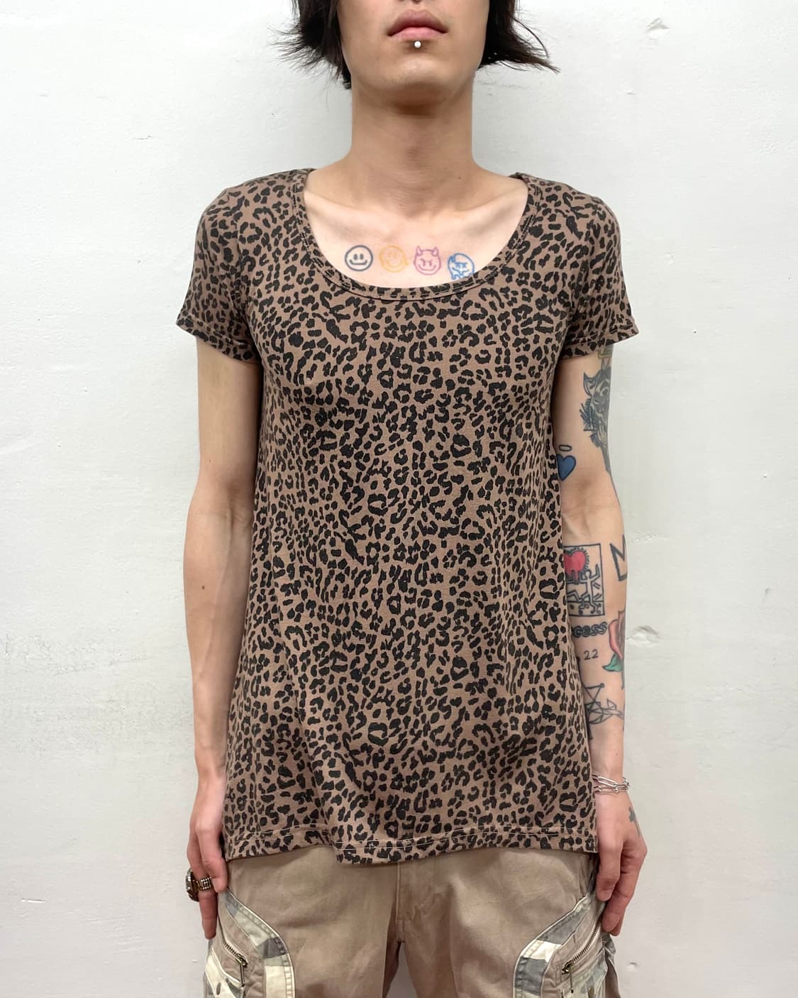 Leopard Asymmetric T-Shirt 상품이미지1