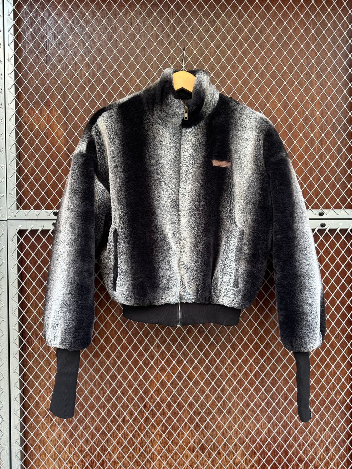 sculptor 스컬프터 페이크 밍크 퍼 크롭 패턴 블루종 집업 자켓 상품이미지1