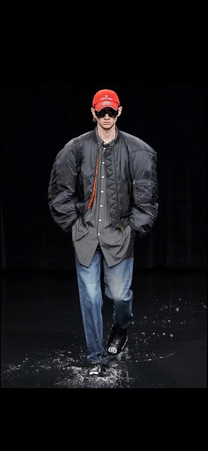 구매 발렌시아가 스테로이드 봄버 44 상품이미지1