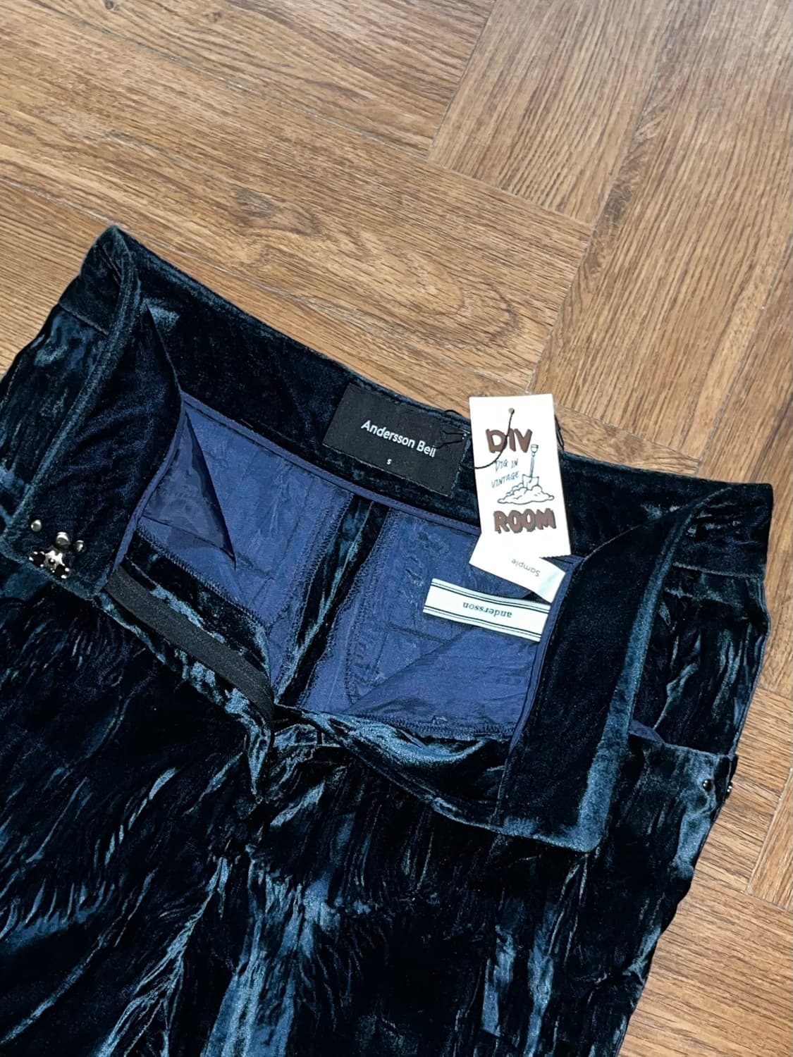 앤더슨벨 에리카 크링클 벨벳 팬츠 상품이미지8