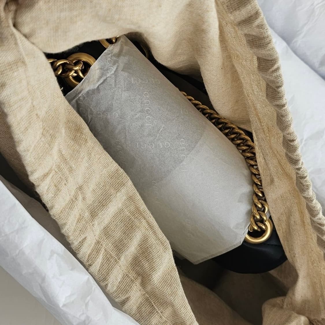 구찌 gg 마몽 마틀라쎄 미디엄 숄더백 상품이미지2
