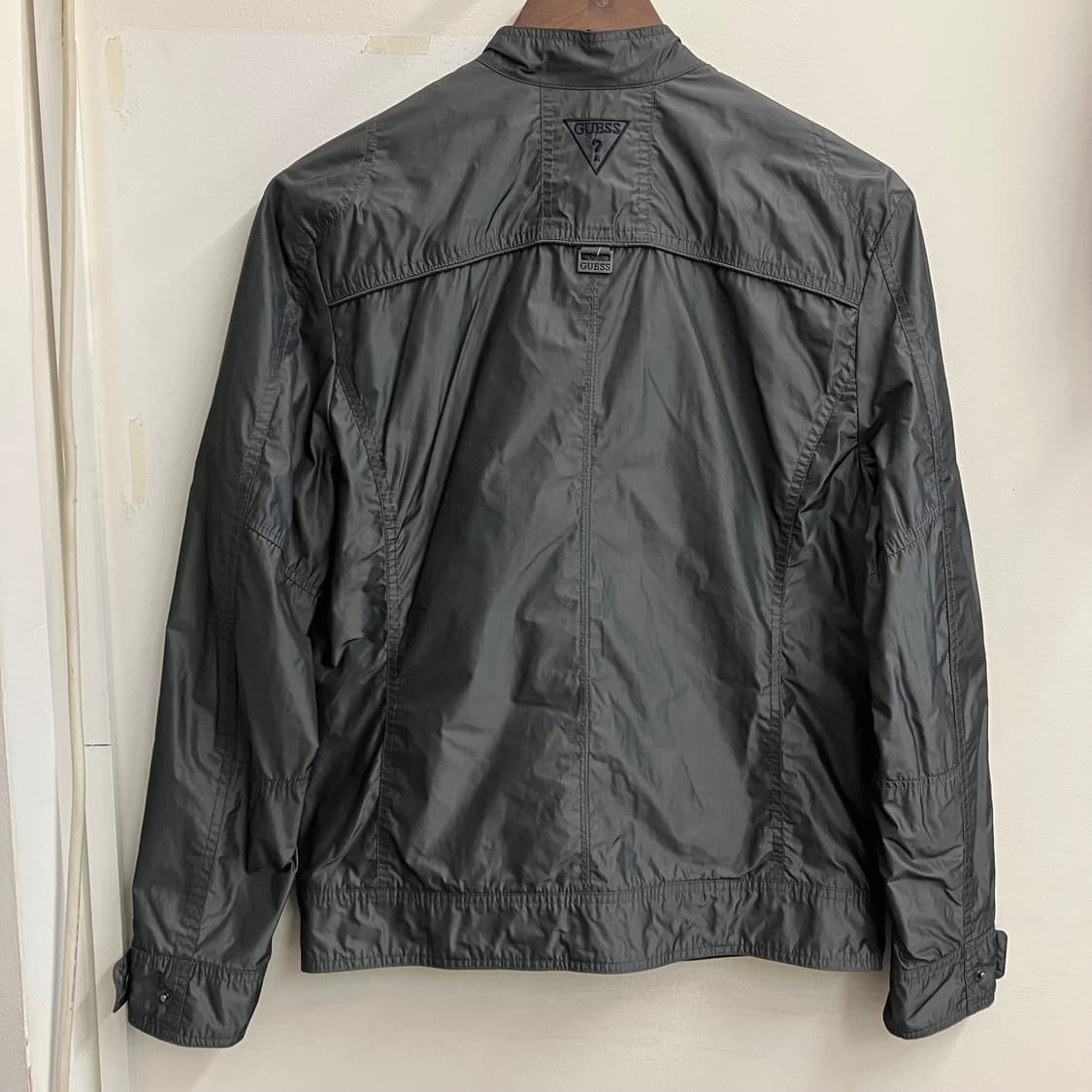 N249 게스 디테일절개 나일론 바이커 자켓 상품이미지4