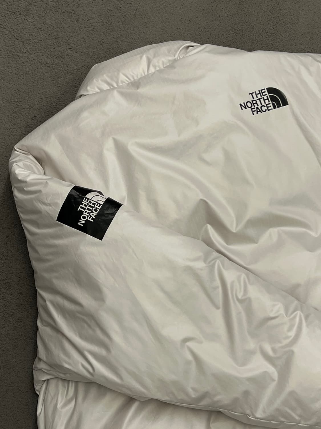 노스페이스 글로시 다운 패딩 처분  상품이미지3