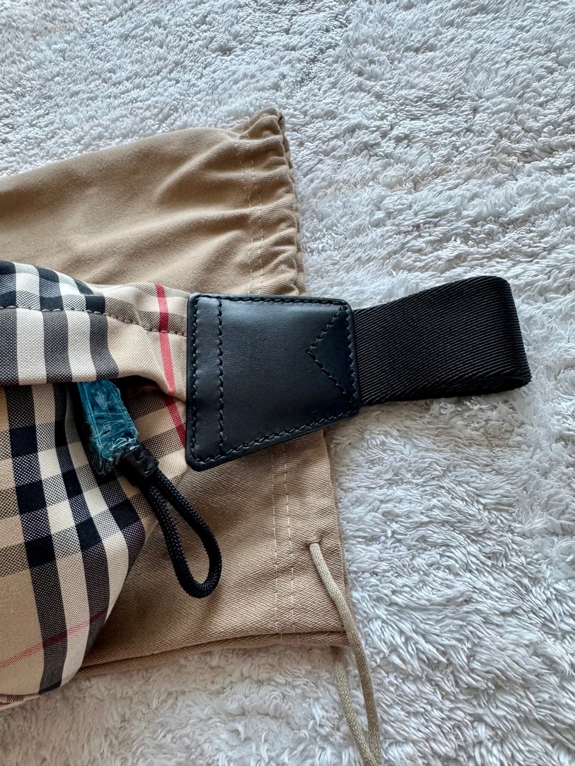 버버리 빈티지 체크 범백 미디엄 벨트백 801043 상품이미지4