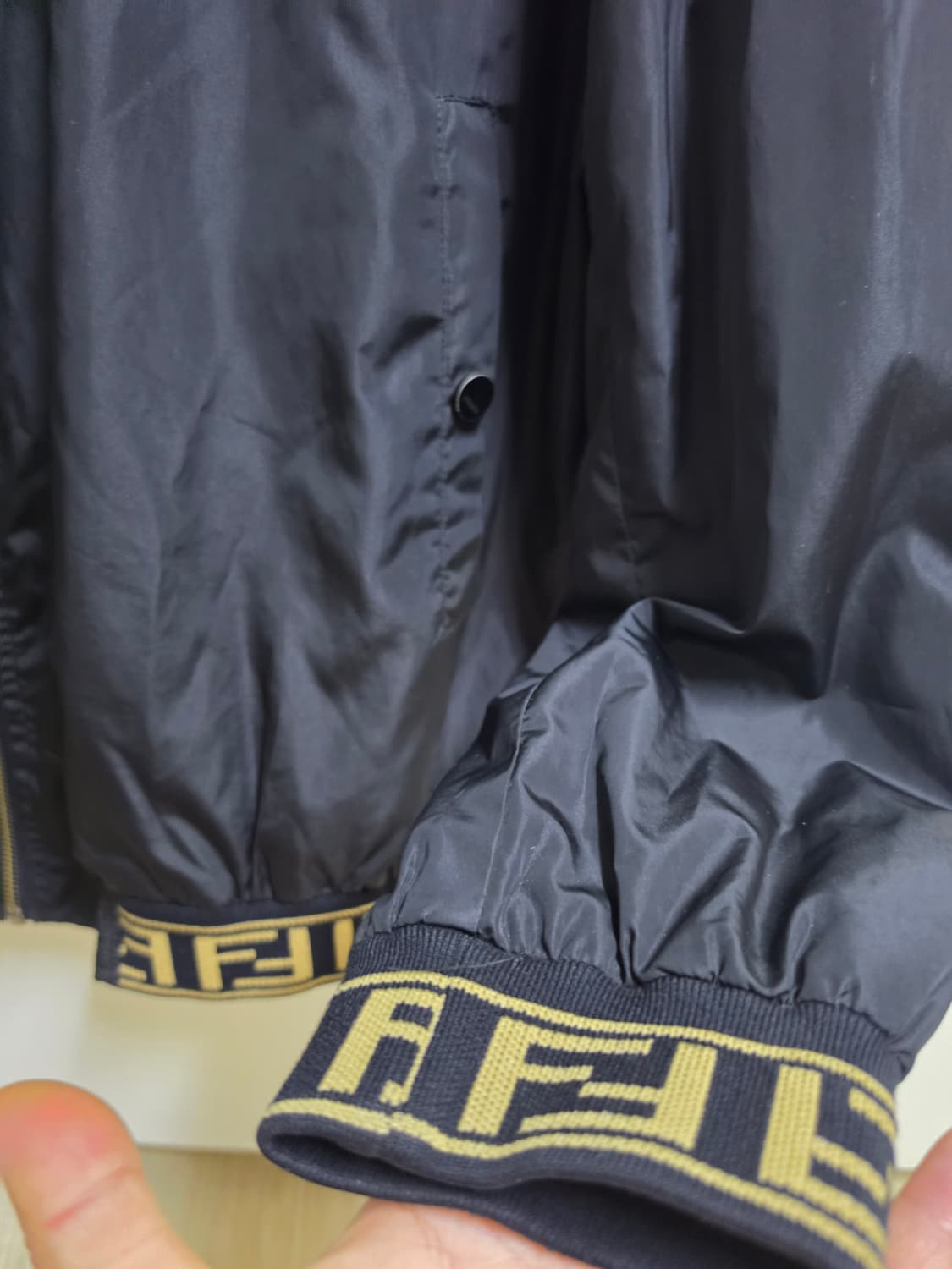 펜디점퍼 2XL 상품이미지3