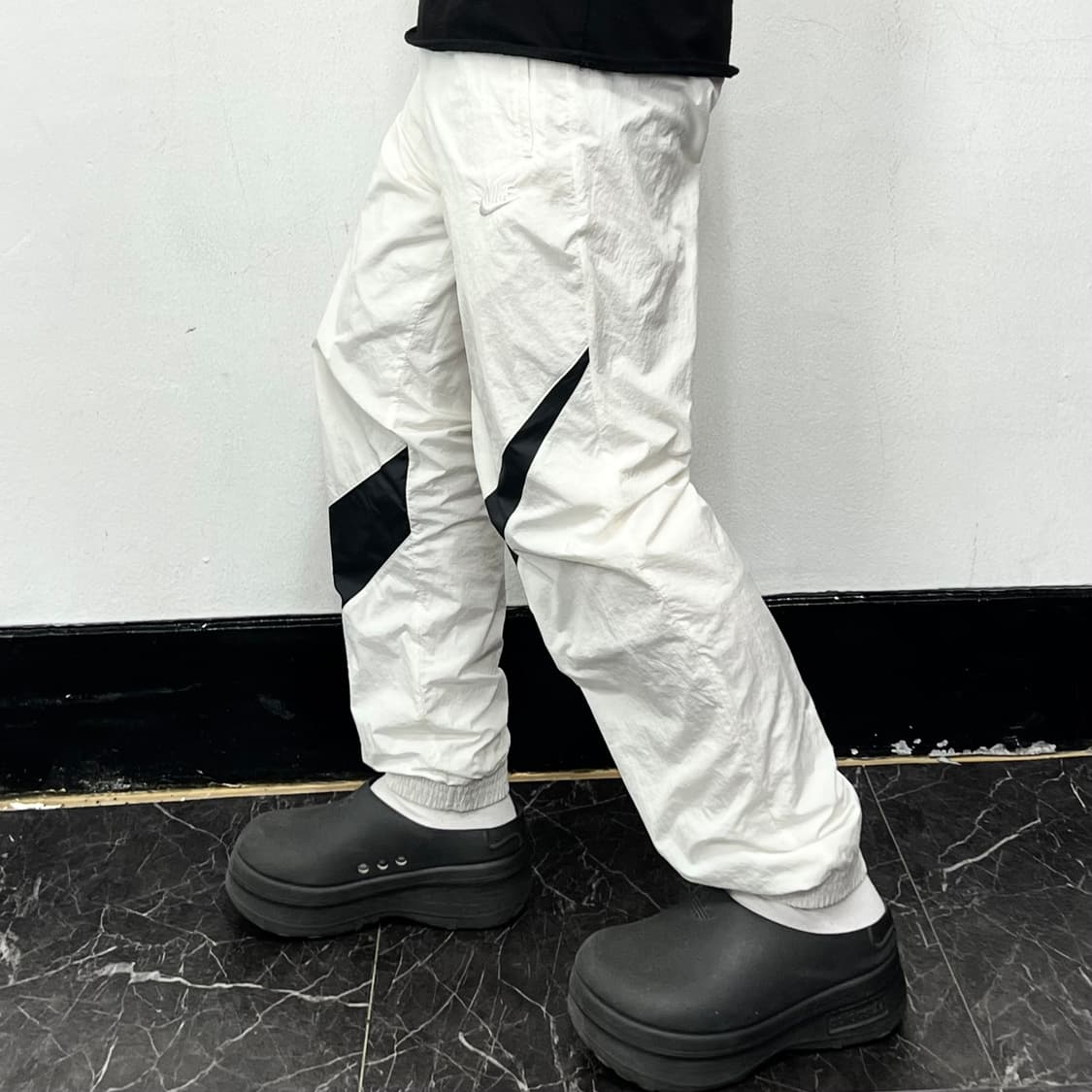 나이키 빅스우시 나일론 우븐 팬츠 화이트 상품이미지1