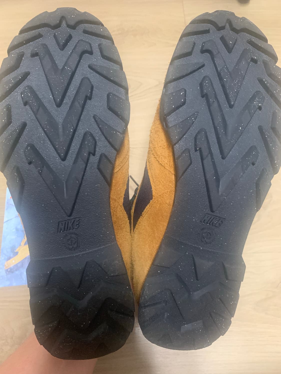 나이키acc 토레미드 사이즈 270 판매합니다 상품이미지7