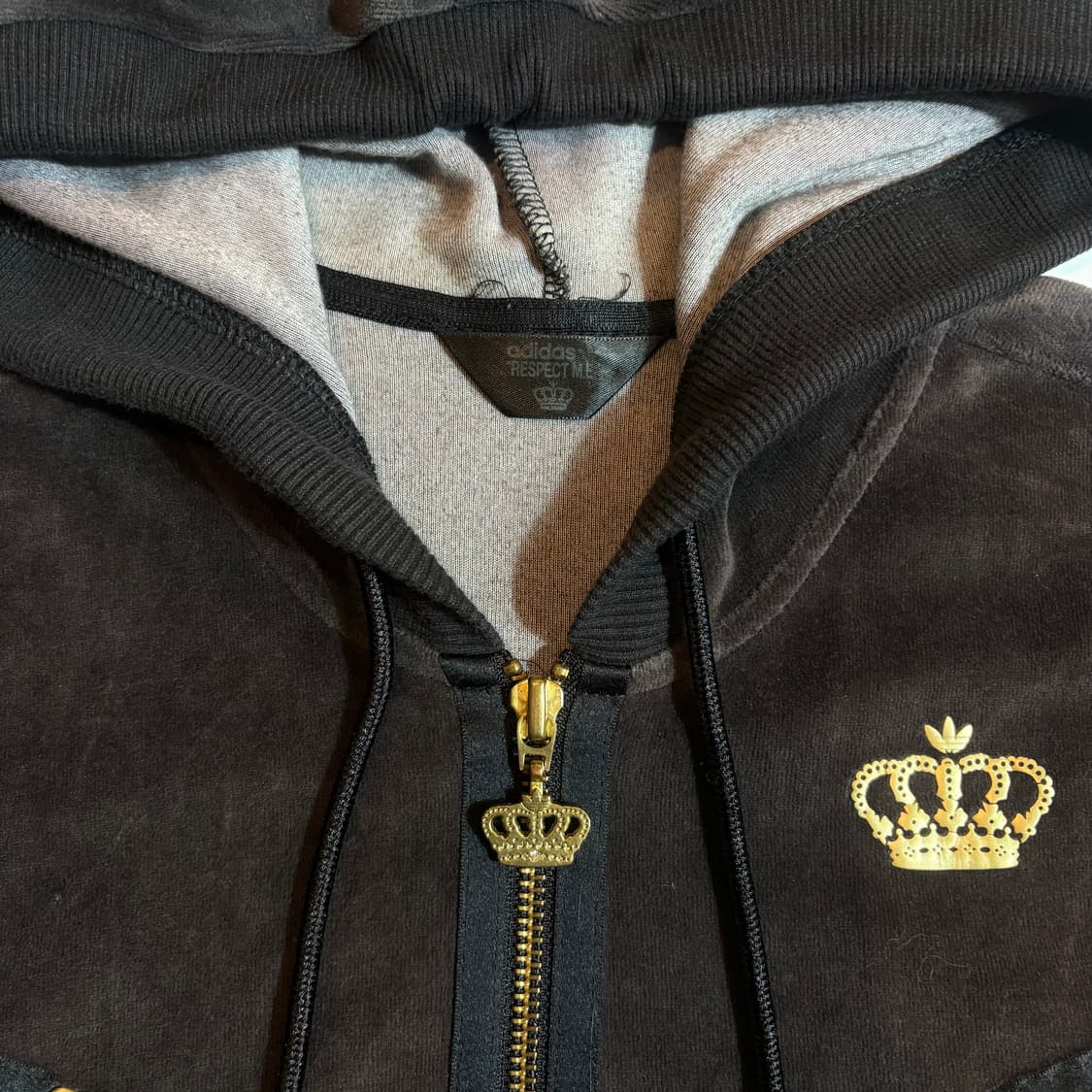 아디다스 벨벳 크라운 로고 집업 후드 자켓 상품이미지3