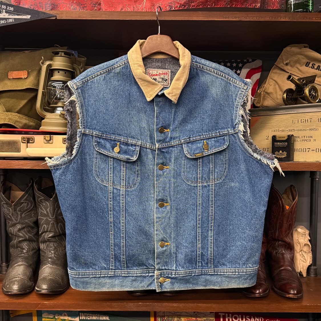 90s LEE 101J 스톰 라이더 디스트로이드 데님 베스트 N000 상품이미지1