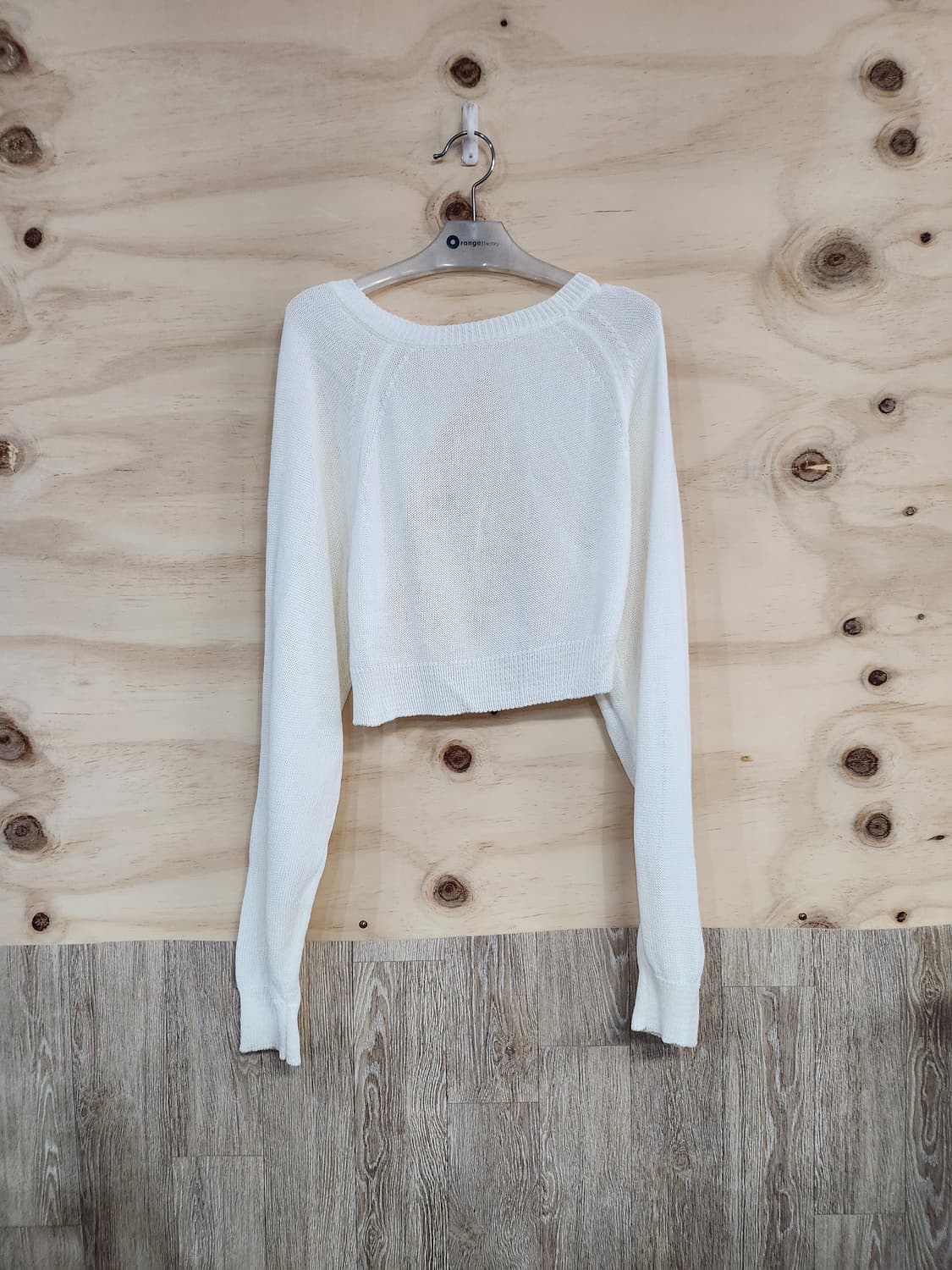 1061) 크롭 니트 긴팔티 상품이미지1